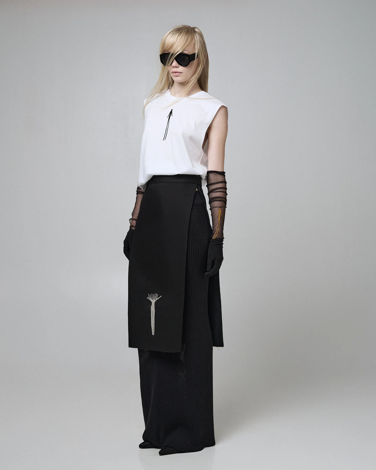 THE SIGNATURE KNIT SKIRT — view 9