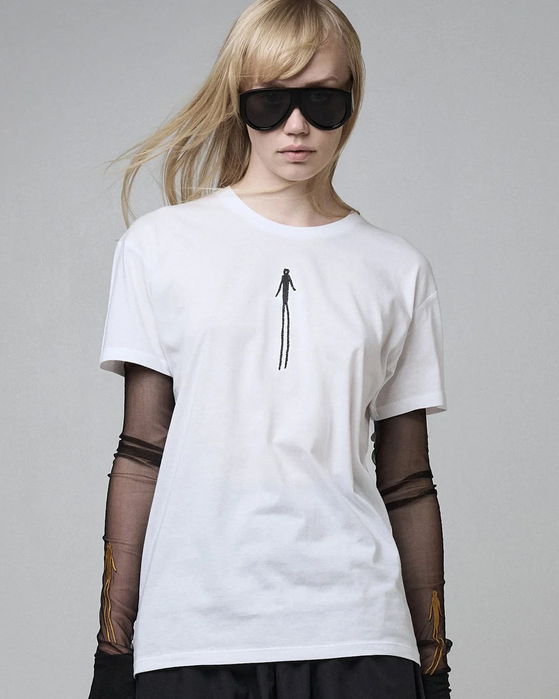 CLASSIC WHITE ÄÜṚЇ — view 2