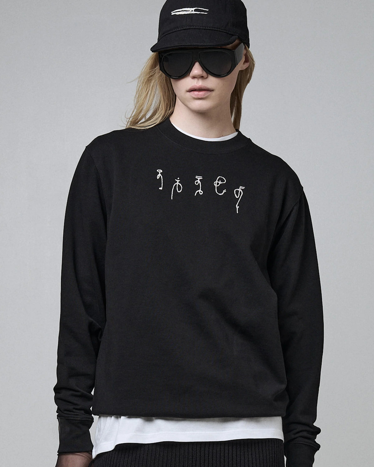 LIGHT LANGUAGE PULLOVER SHIELD — view 3