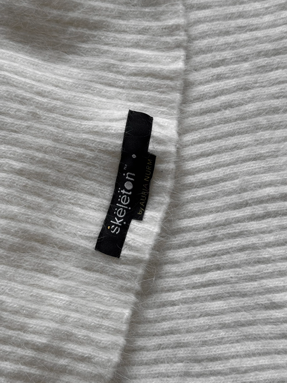 ANGORA APRON WHITE (long) — view 5