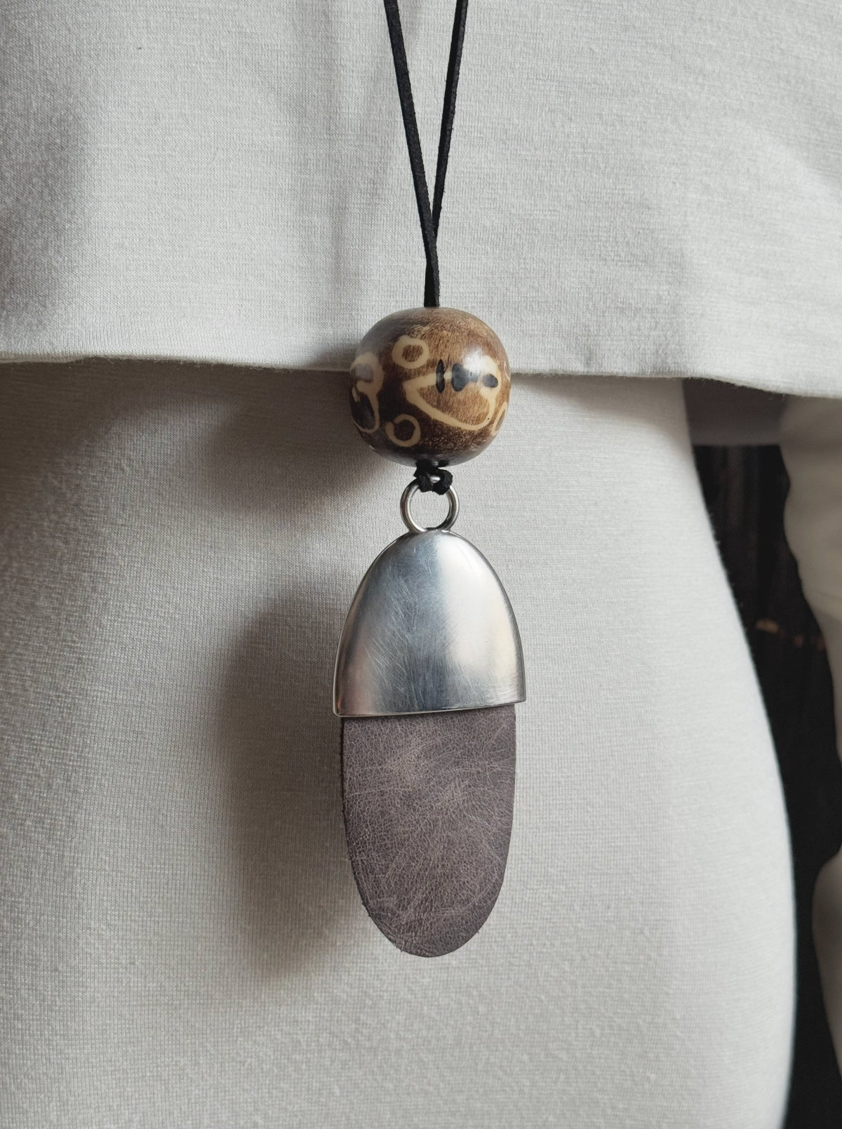 DROP OF ⬤ EARTH TOTEM (horn unique sample) — view 6