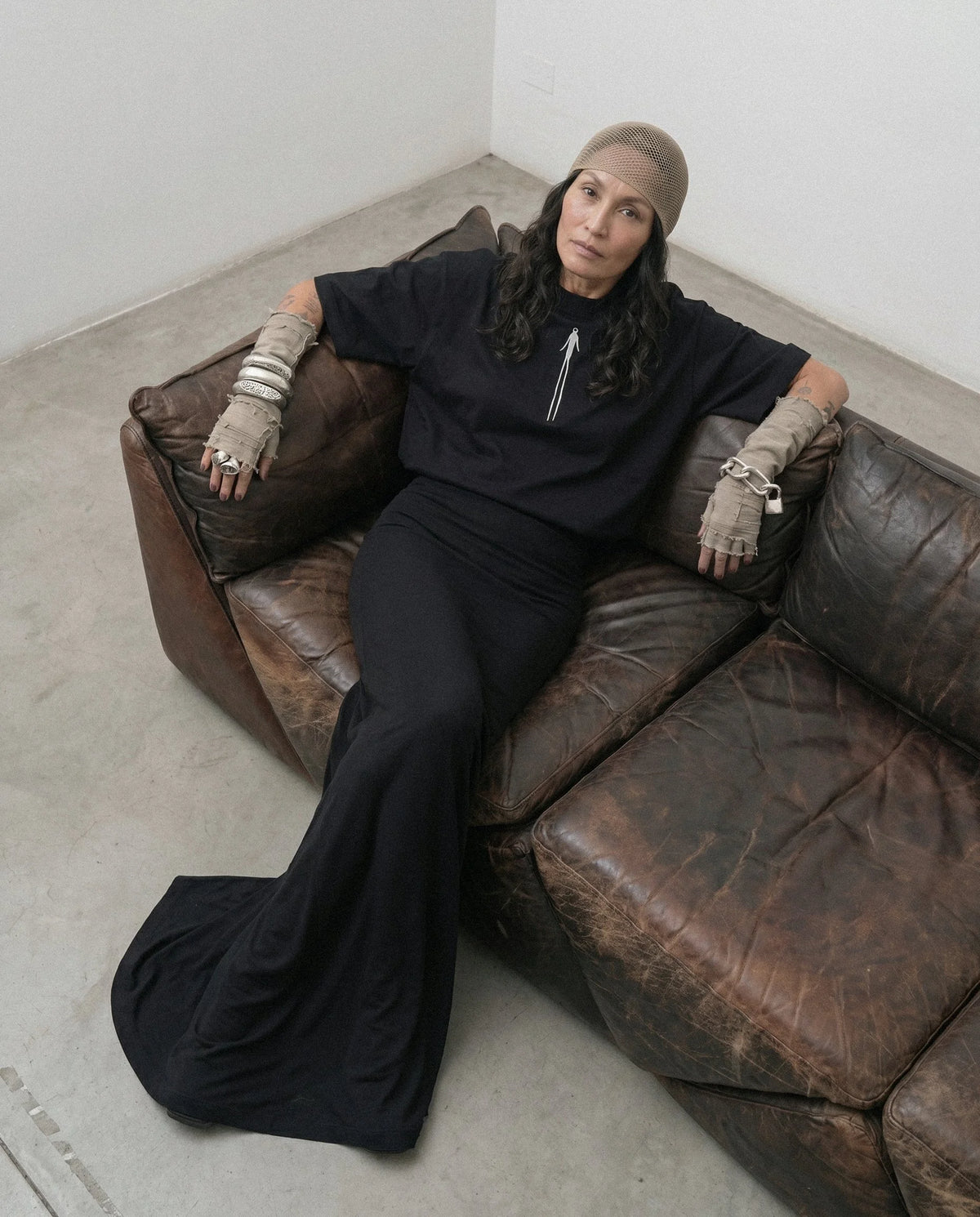 OVERSIZED BLACK ÄÜṚЇ — view 2