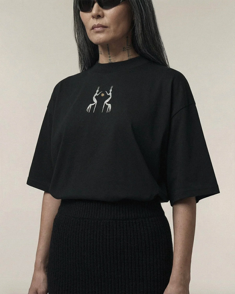 OVERSIZED BLACK ṚΛÏṢ