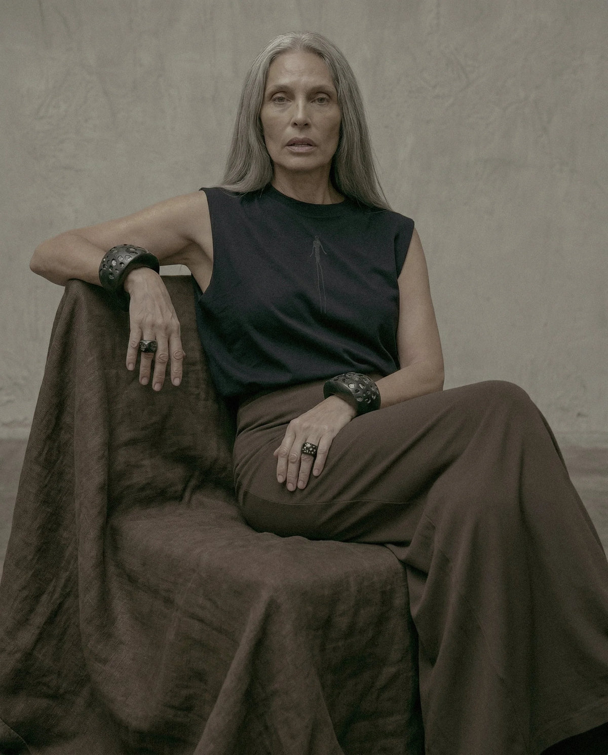 SLEEVELESS MONOBLACK ÄÜṚЇ — view 2