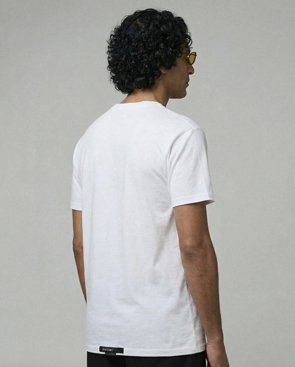 CLASSIC WHITE ÄÜṚЇ MEN — view 3