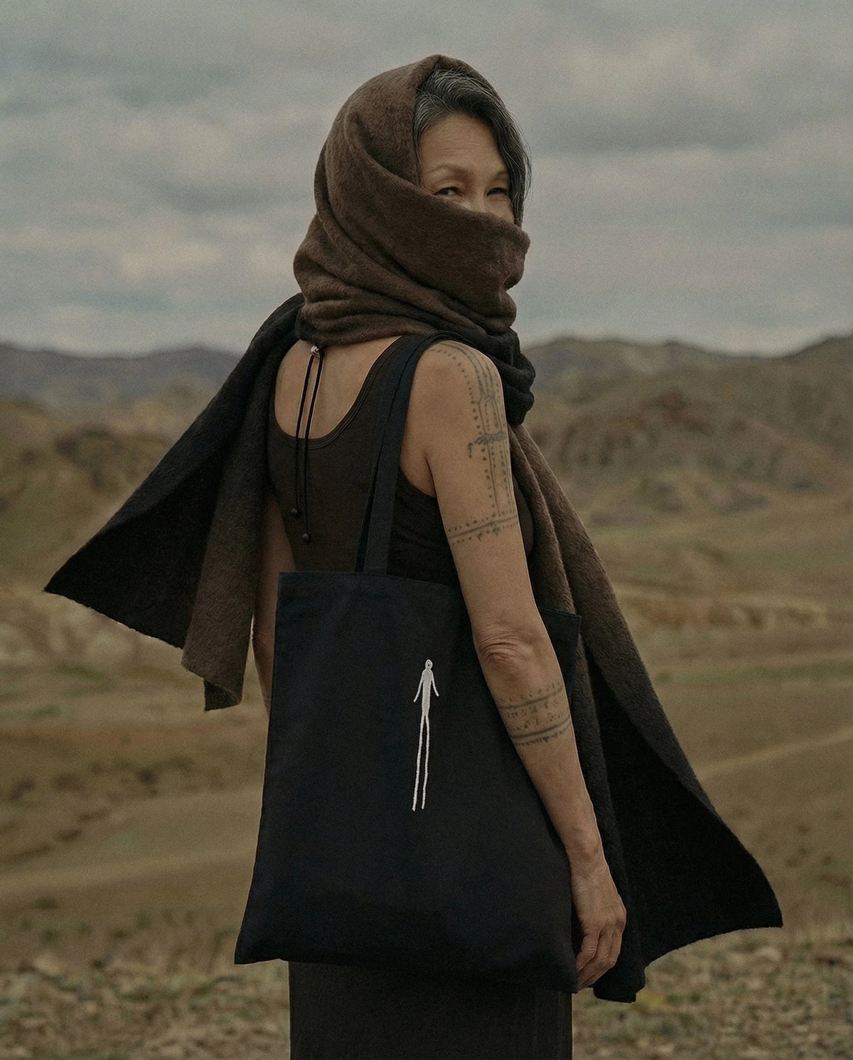 ÄÜṚЇ TOTE — view 4