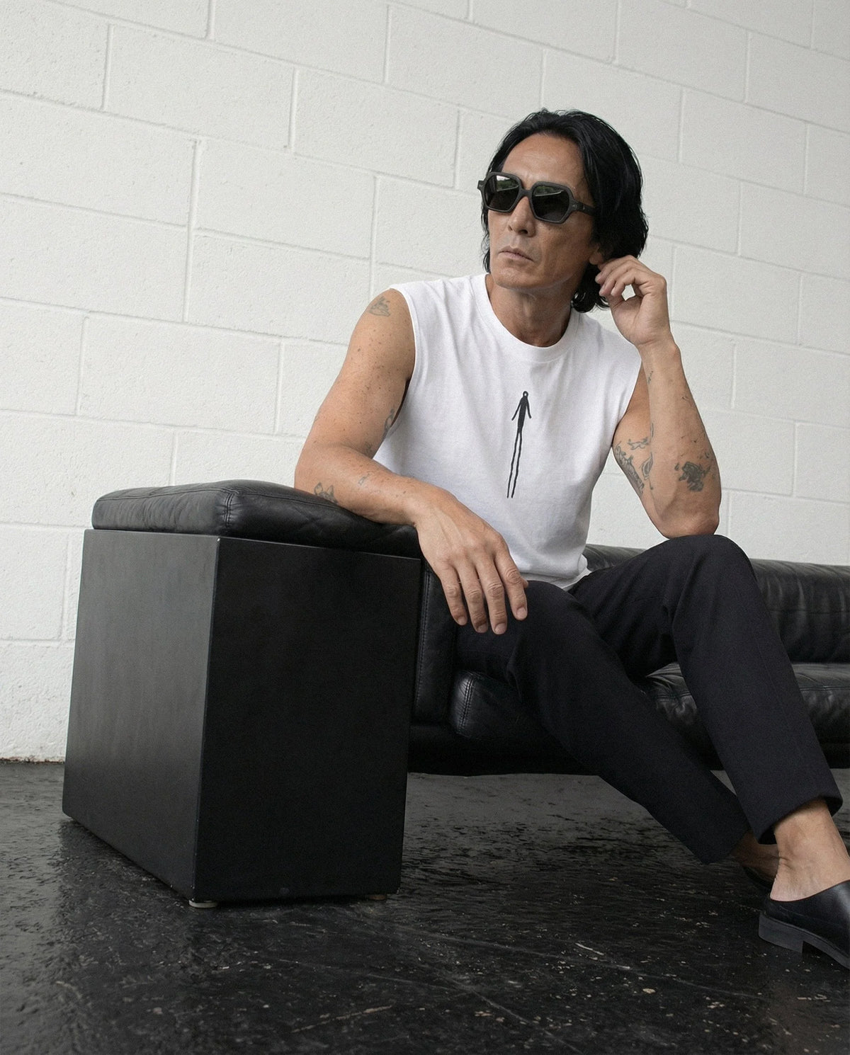 SLEEVELESS WHITE ÄÜṚЇ MEN — view 2