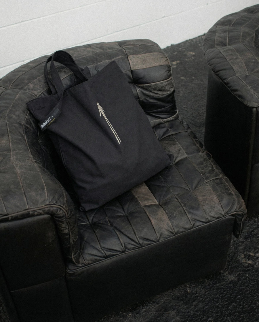 ÄÜṚЇ TOTE