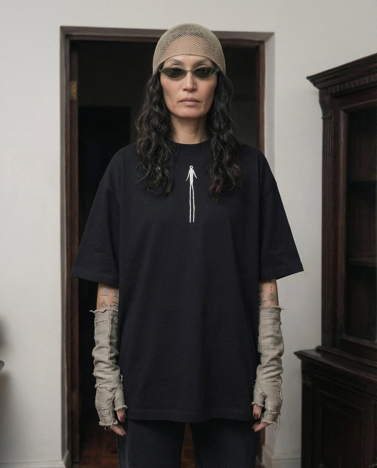OVERSIZED BLACK ÄÜṚЇ — view 4